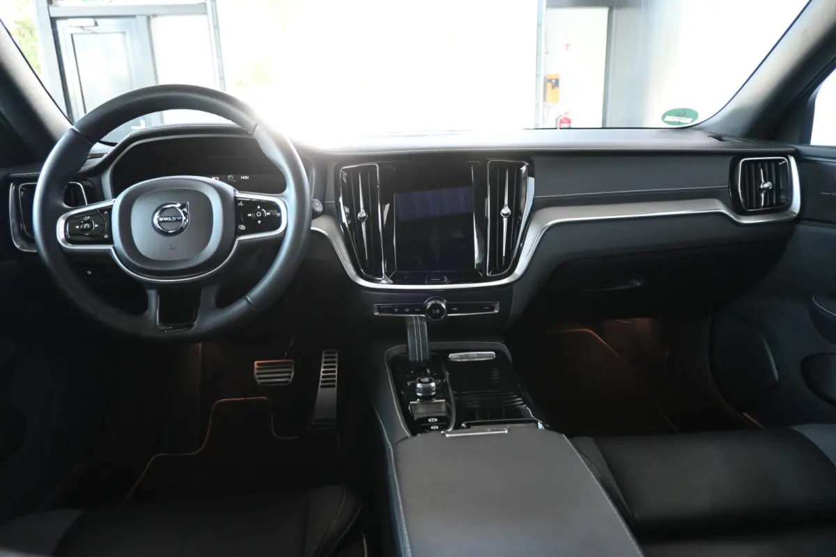 2.0 T8 Plug-in hybrid AWD Plus Bright SOH 98% Panoramdak Stoelverwarming Carplay Led Adaptieve Cruise Clima Lane Assist Camera 100% Onderhouden! Inruil Mogelijk!