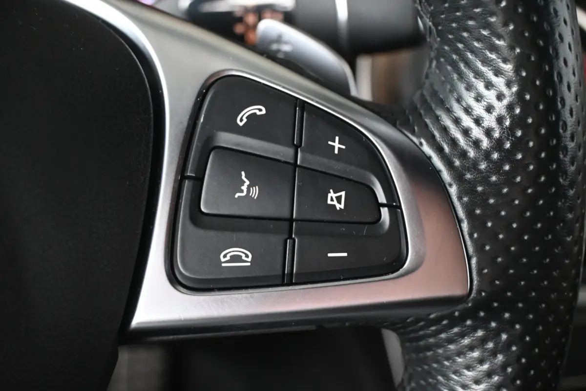 220 d Edition 1 Automaat Clima Navigatie Leder Stoelverwarming Rijklaarprijs Inruil Mogelijk!