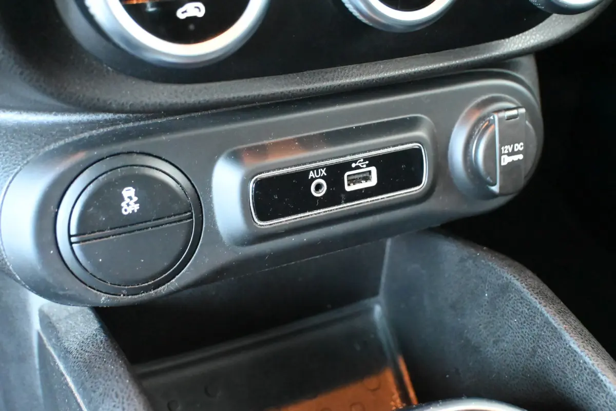 0.9 TwinAir Lounge Clima Panoramdak Cruise Control Goed Onderhouden! Inruil Mogelijk!