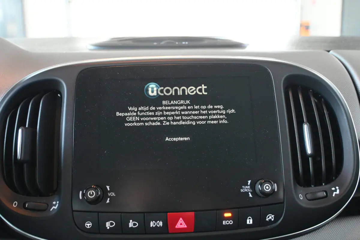 0.9 TwinAir Lounge Clima Panoramdak Cruise Control Goed Onderhouden! Inruil Mogelijk!