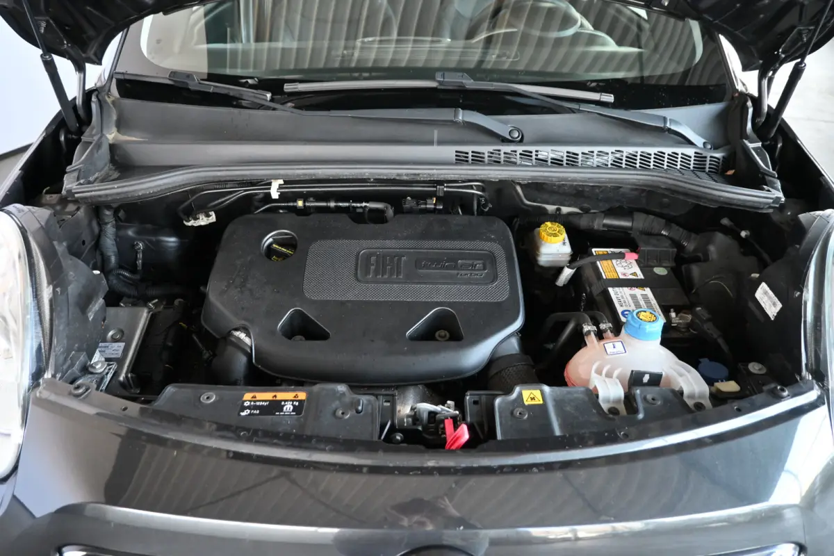 0.9 TwinAir Lounge Clima Panoramdak Cruise Control Goed Onderhouden! Inruil Mogelijk!