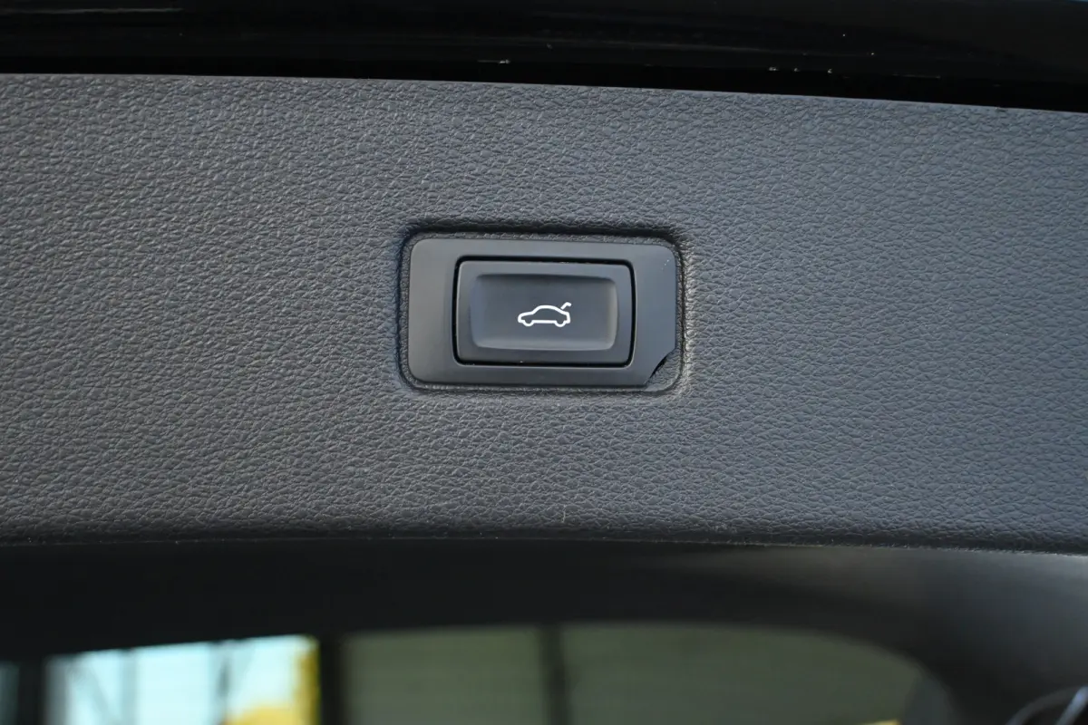 3.0 TDI ultra quattro S-Line Automaat Clima Navigatie Panoramadak Inruil Mogelijk!