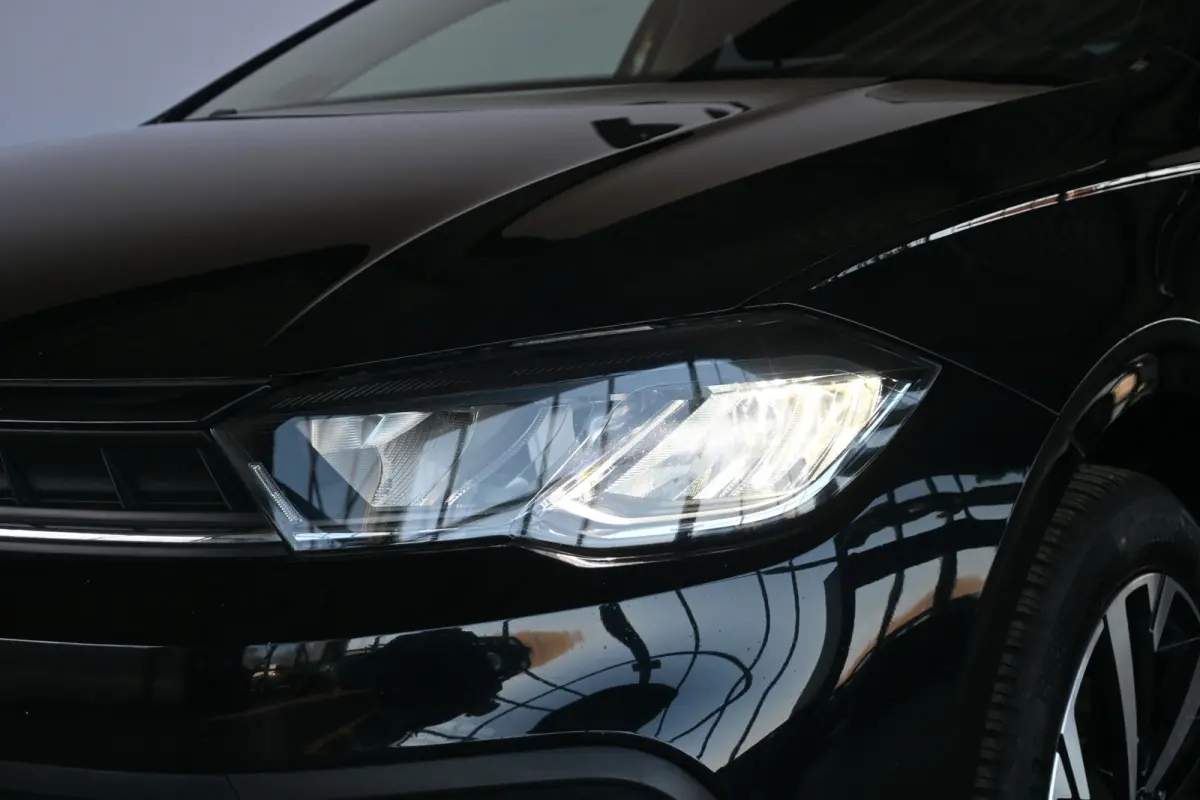 1.0 TSI Life Facelift! Airco Apple CarPlay Virtual Cruise Control 1e Eigenaar! Inruil Mogelijk!