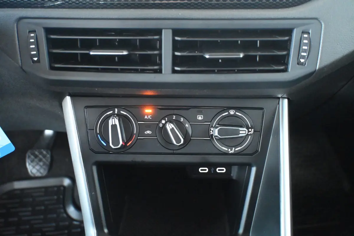 1.0 TSI Life Facelift! Airco Apple CarPlay Virtual Cruise Control 1e Eigenaar! Inruil Mogelijk!