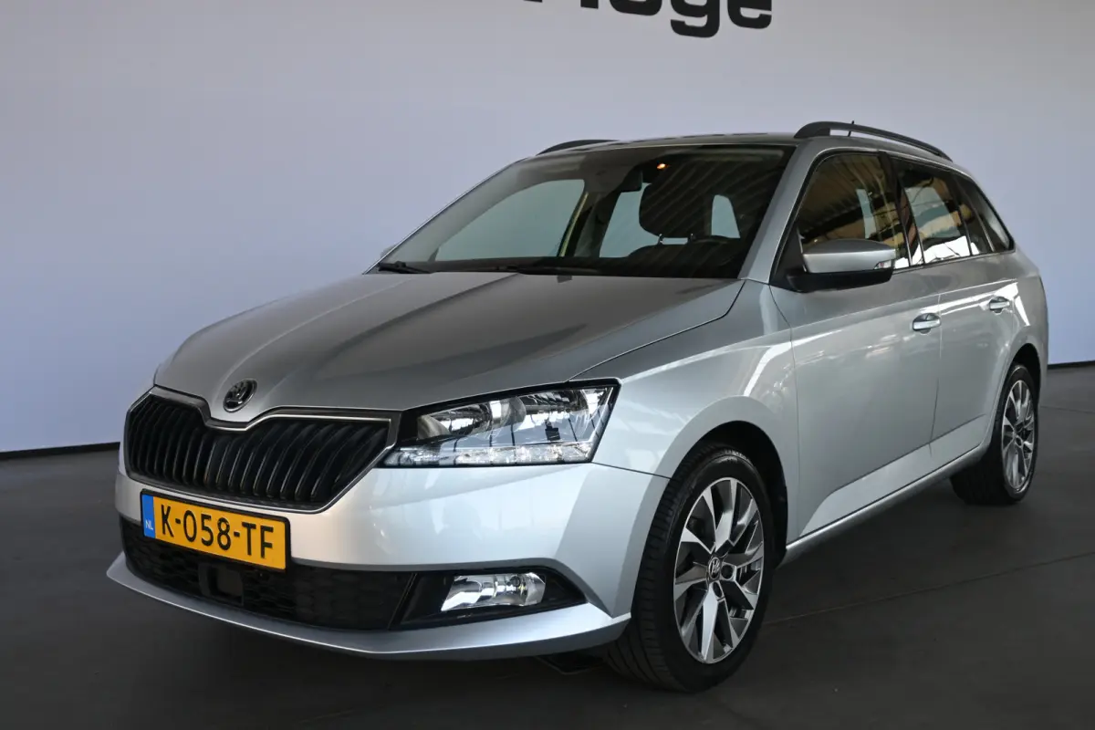 1.0 TSI Business Edition Airco Navigatie LED Cruise Control 1e Eigenaar Rijklaarprijs! Inruil Mogelijk!