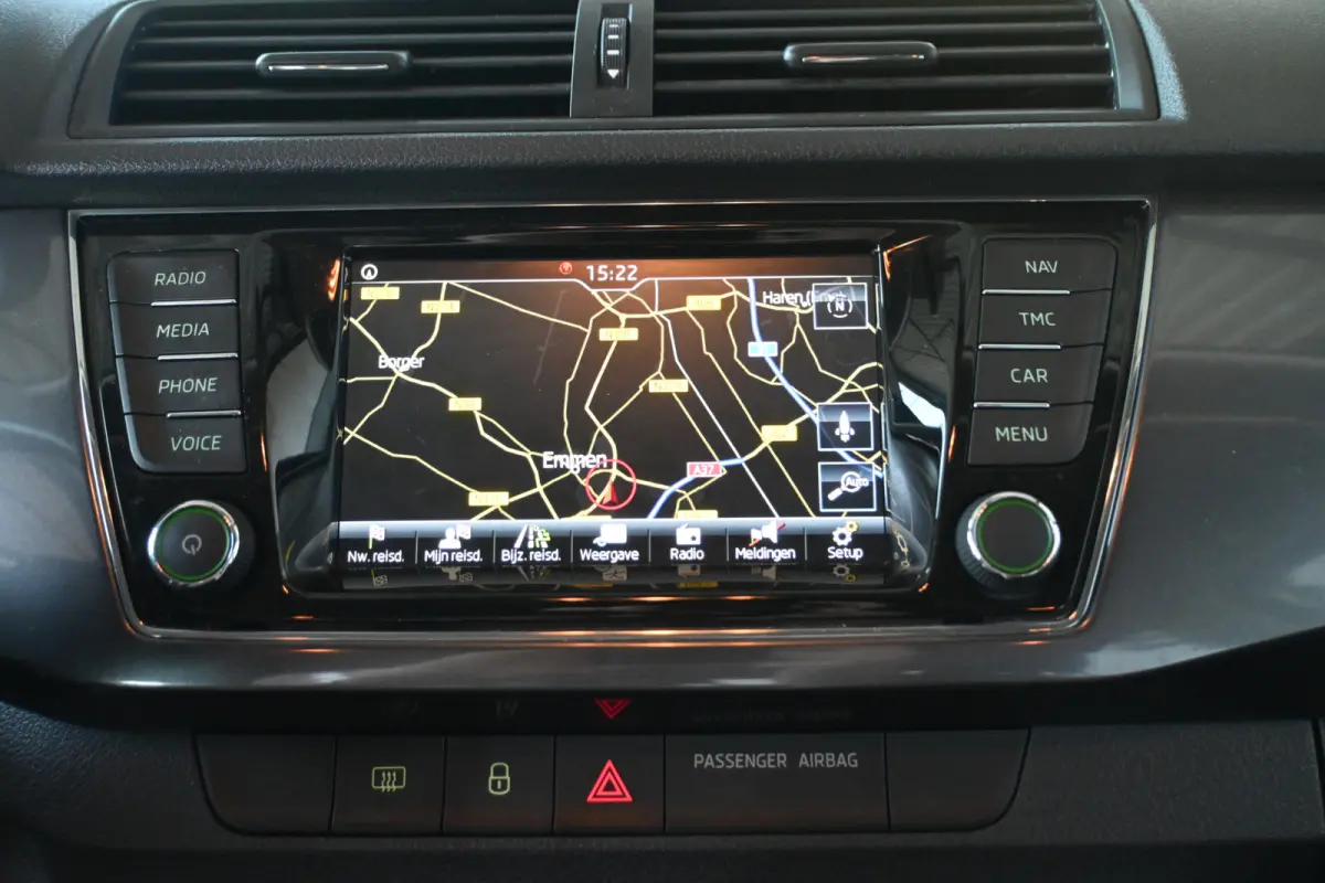 1.0 TSI Business Edition Airco Navigatie LED Cruise Control 1e Eigenaar Rijklaarprijs! Inruil Mogelijk!