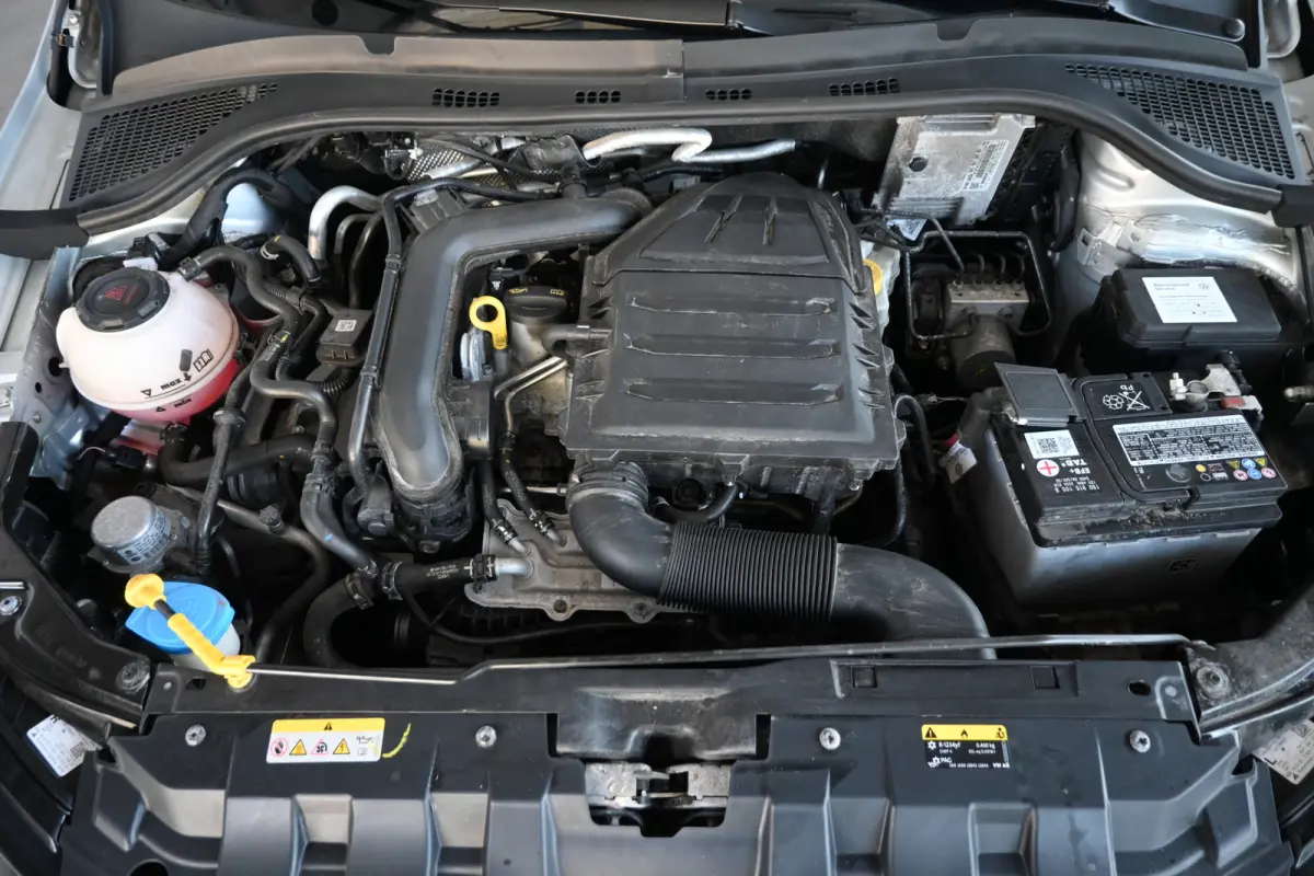 1.0 TSI Business Edition Airco Navigatie LED Cruise Control 1e Eigenaar Rijklaarprijs! Inruil Mogelijk!