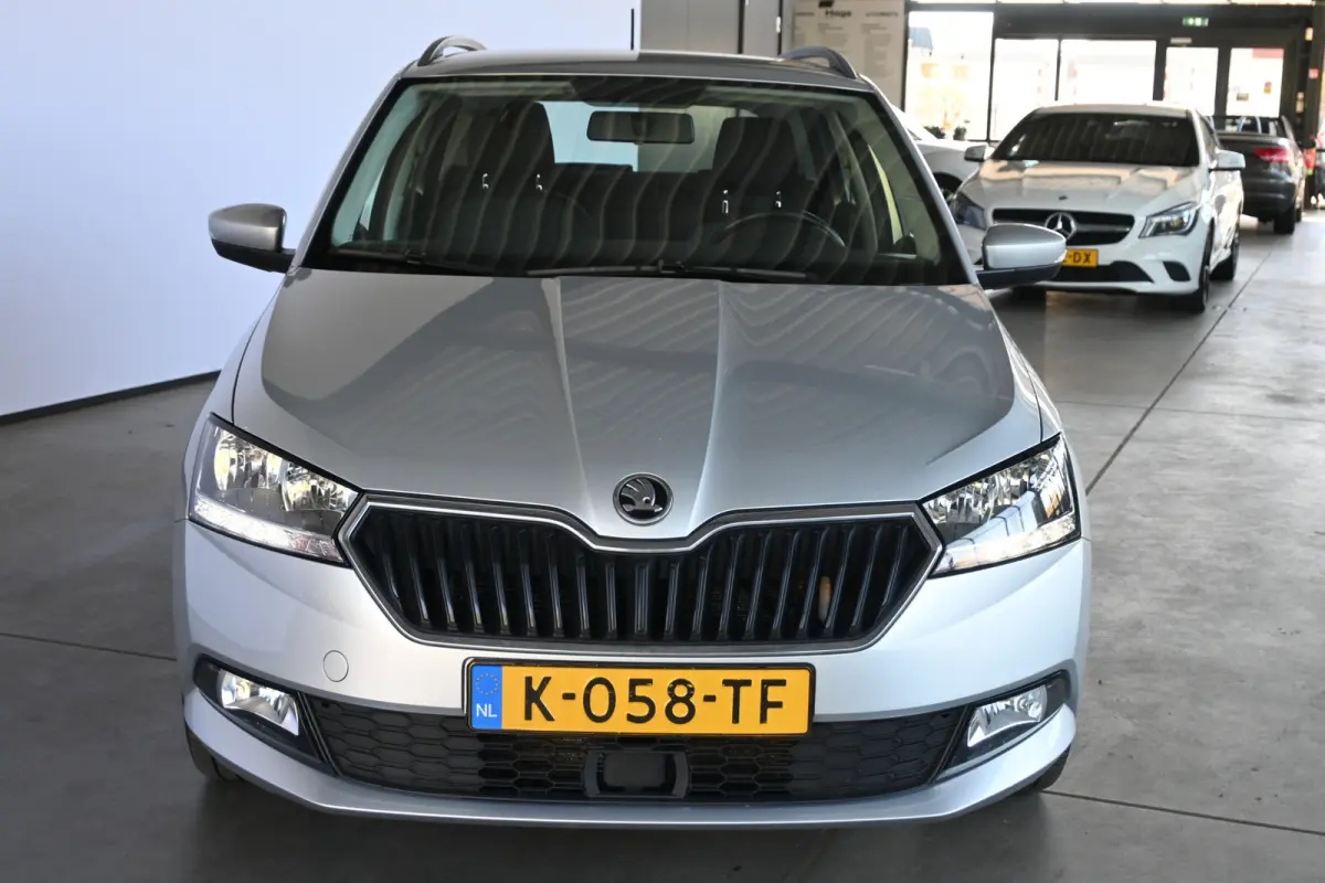 1.0 TSI Business Edition Airco Navigatie LED Cruise Control 1e Eigenaar Rijklaarprijs! Inruil Mogelijk!