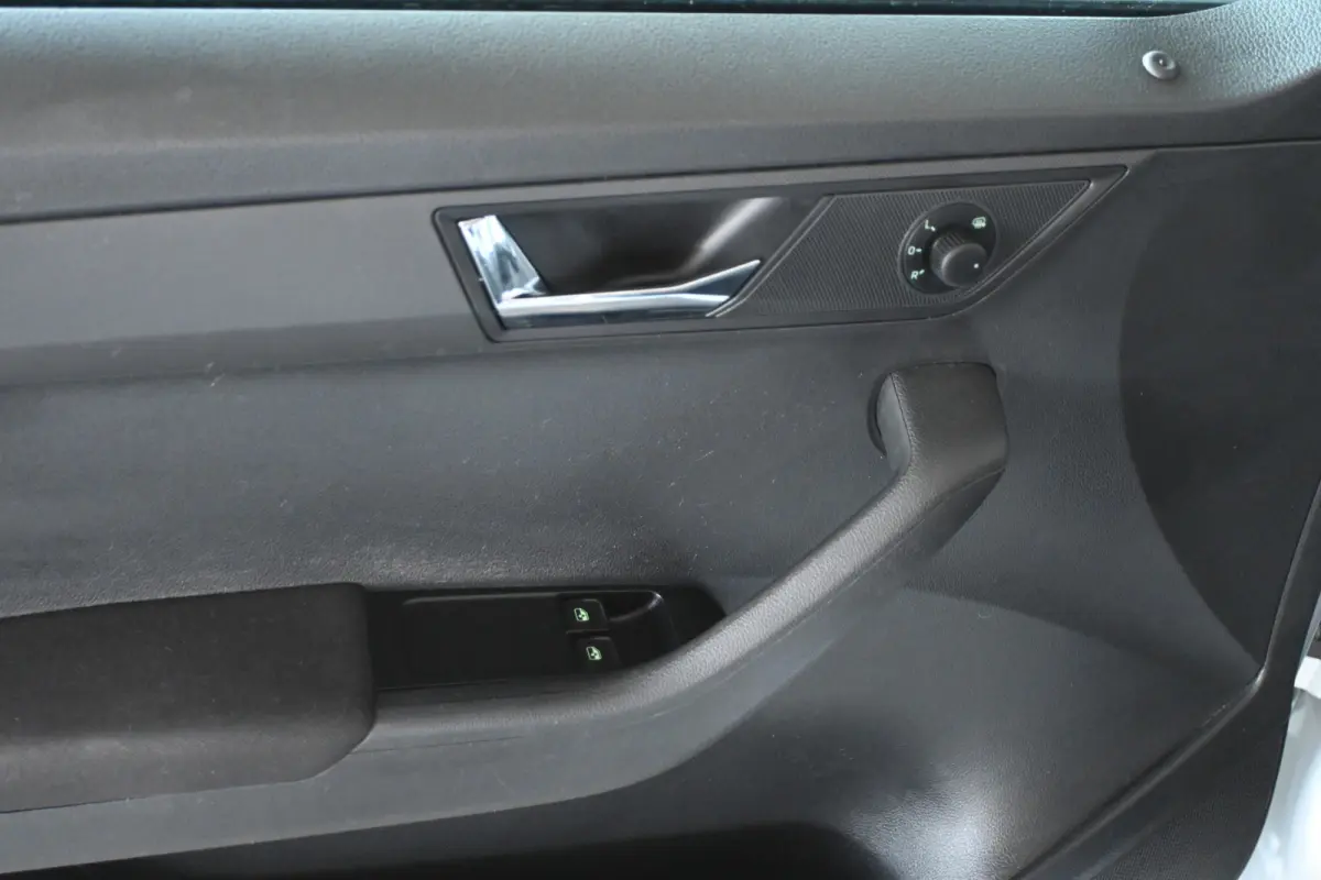 1.0 TSI Business Edition Airco Navigatie LED Cruise Control 1e Eigenaar Rijklaarprijs! Inruil Mogelijk!