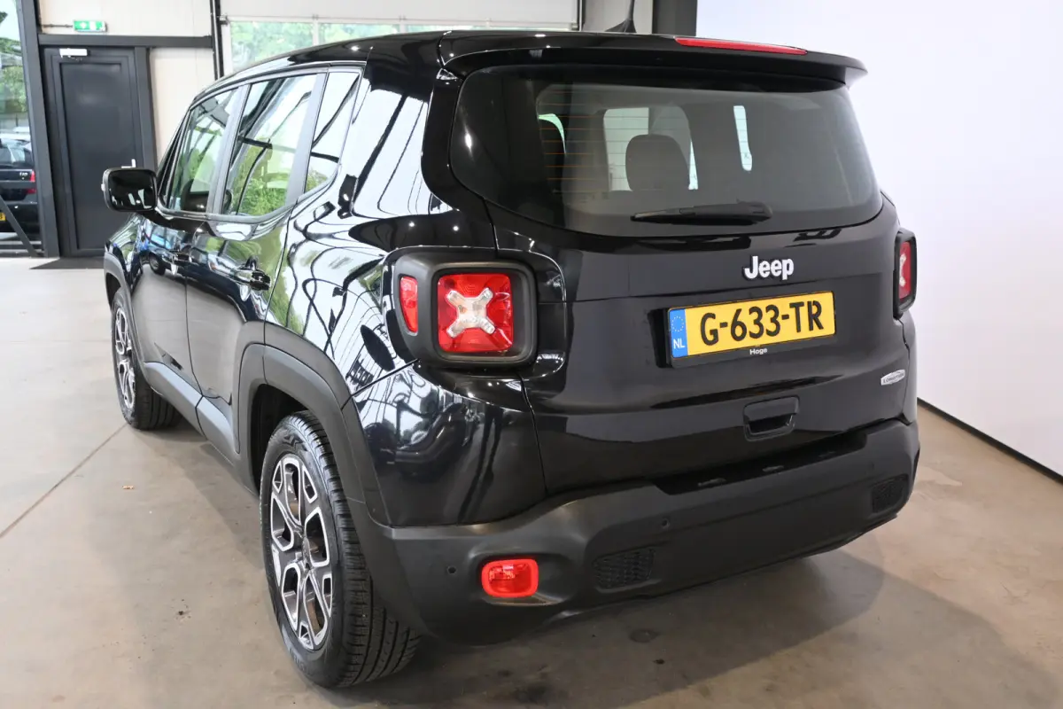 1.3T Limited Automaat Clima Carplay Cruise Control 1e Eigenaar Rijklaarprijs! Inruil Mogelijk!