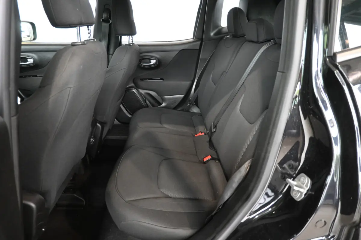 1.3T Limited Automaat Clima Carplay Cruise Control 1e Eigenaar Rijklaarprijs! Inruil Mogelijk!