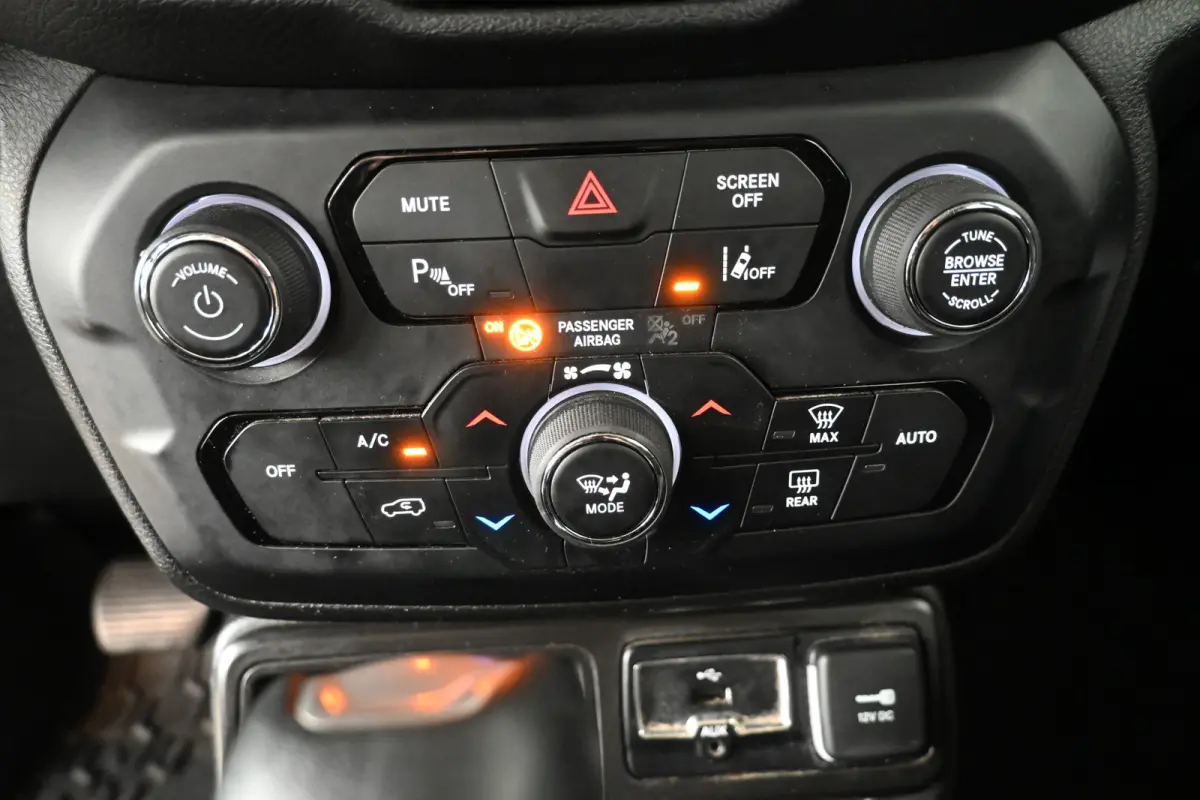 1.3T Limited Automaat Clima Carplay Cruise Control 1e Eigenaar Rijklaarprijs! Inruil Mogelijk!