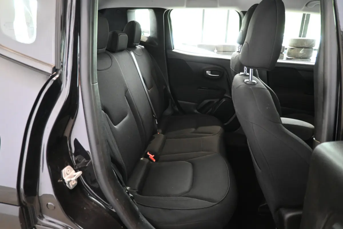 1.3T Limited Automaat Clima Carplay Cruise Control 1e Eigenaar Rijklaarprijs! Inruil Mogelijk!