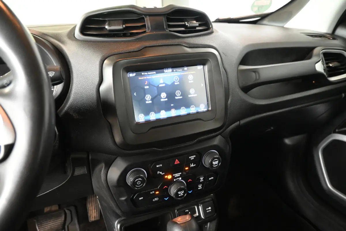 1.3T Limited Automaat Clima Carplay Cruise Control 1e Eigenaar Rijklaarprijs! Inruil Mogelijk!