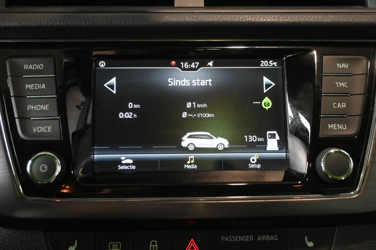 1.0 TSI Clever Clima Navigatie Panoramadak LED Stoelverwarming Rijklaarprijs! Inruil Mogelijk!
