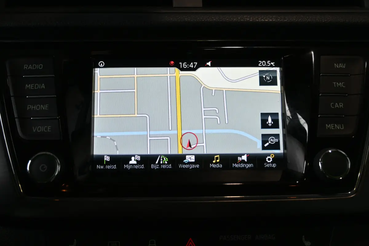 1.0 TSI Clever Clima Navigatie Panoramadak LED Stoelverwarming Rijklaarprijs! Inruil Mogelijk!