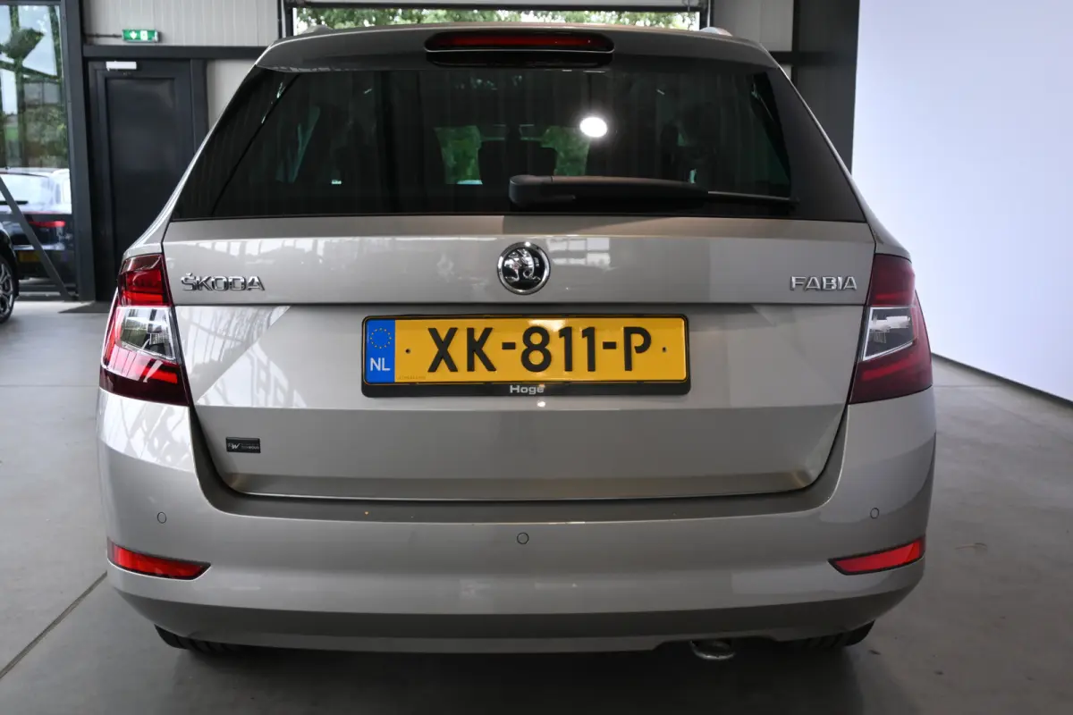 1.0 TSI Clever Clima Navigatie Panoramadak LED Stoelverwarming Rijklaarprijs! Inruil Mogelijk!