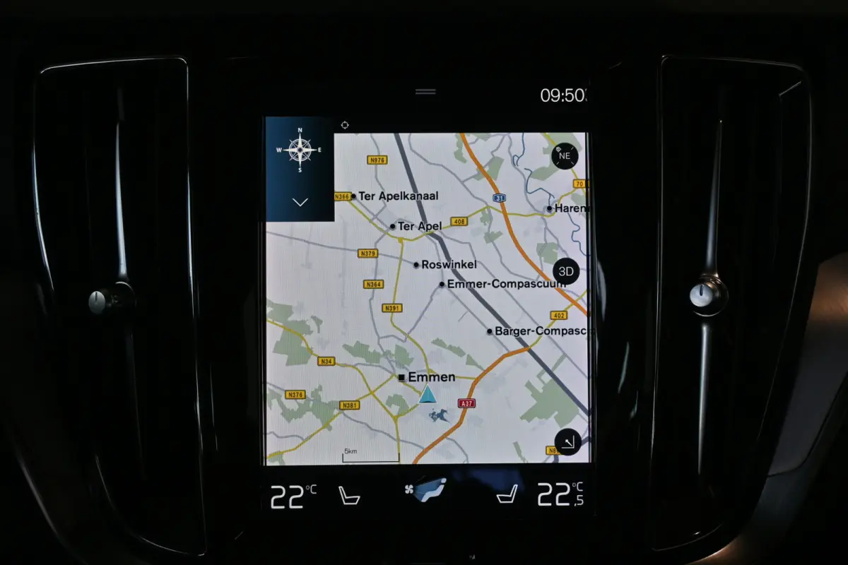 2.0 B3 Momentum Advantage Automaat Navigatie Stuur/Stoelverwarming Inruil Mogelijk!