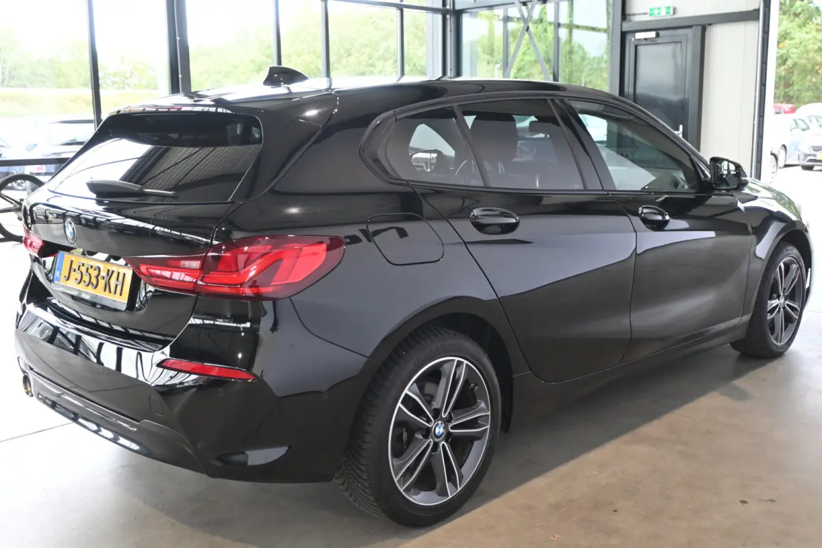 118i Executive Clima Cruise Led Navigatie Camera 100% Onderhouden! Inruil Mogelijk!