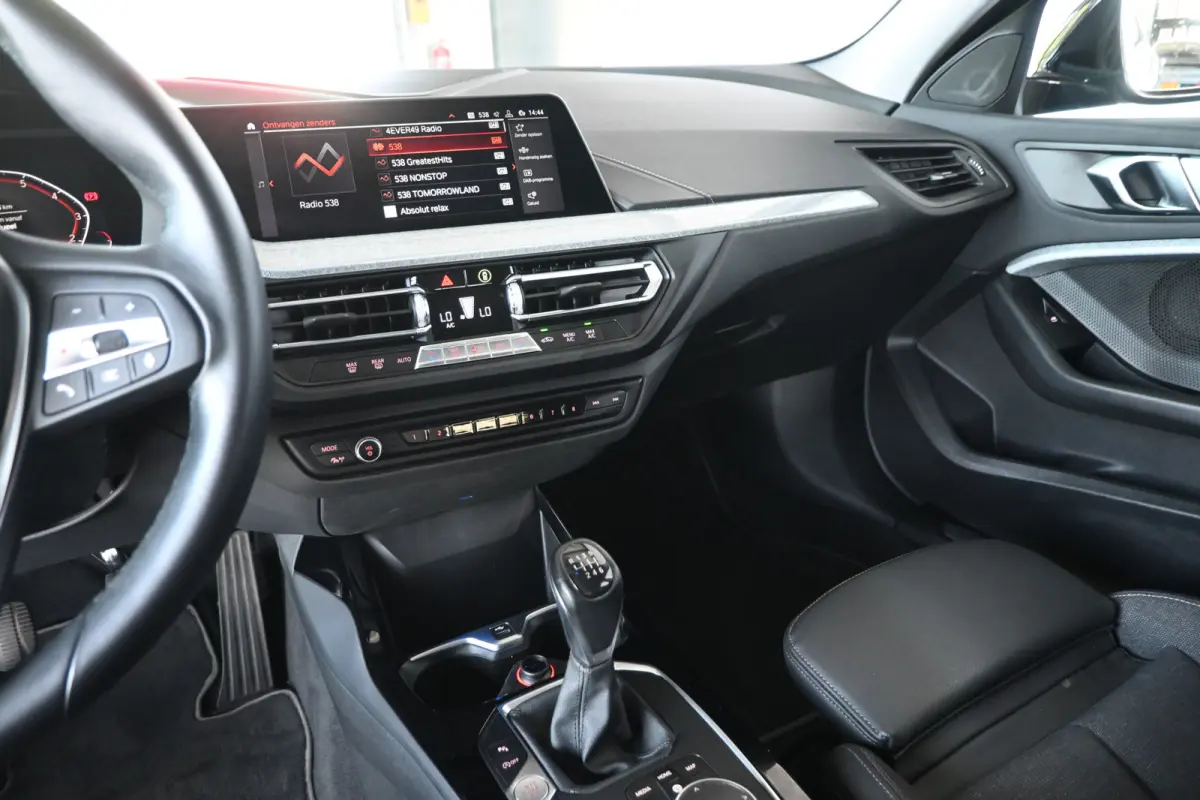 118i Executive Clima Cruise Led Navigatie Camera 100% Onderhouden! Inruil Mogelijk!