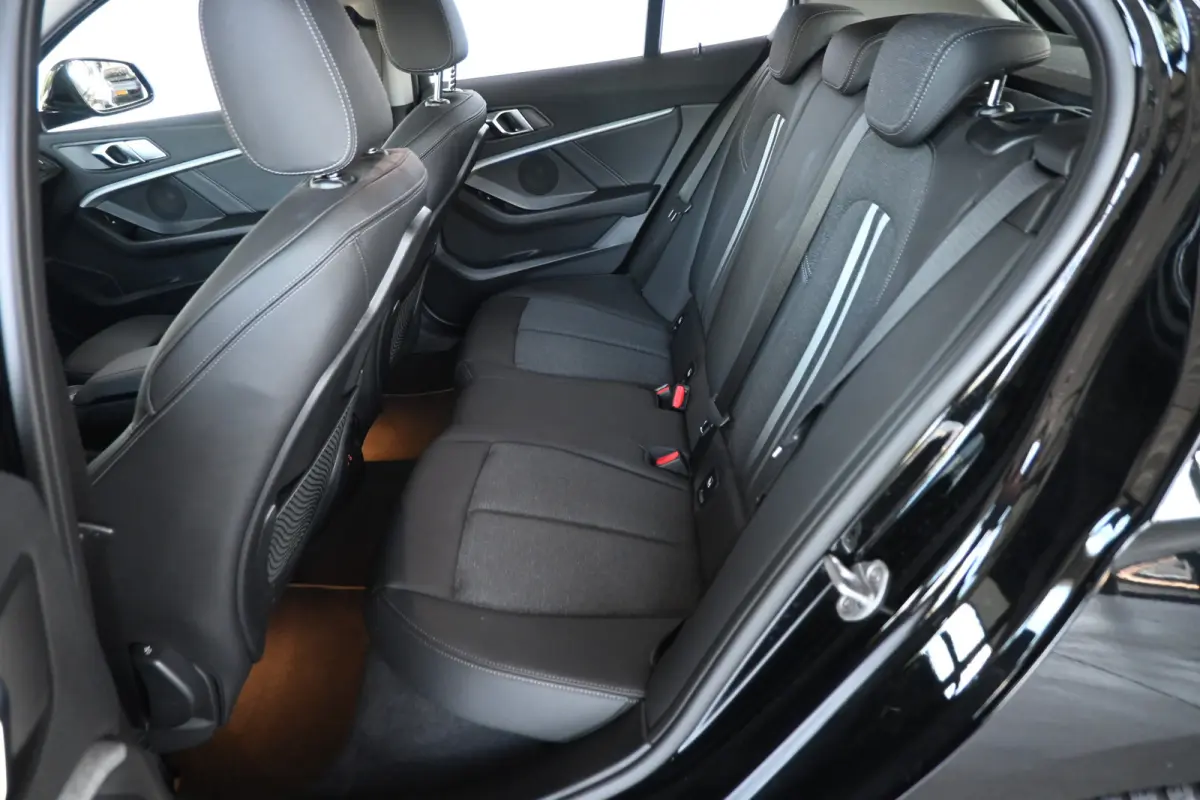 118i Executive Clima Cruise Led Navigatie Camera 100% Onderhouden! Inruil Mogelijk!