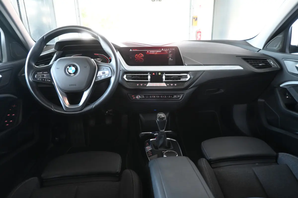 118i Executive Clima Cruise Led Navigatie Camera 100% Onderhouden! Inruil Mogelijk!