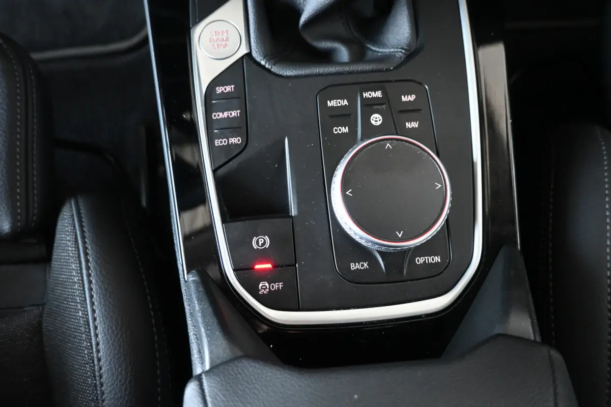 118i Executive Clima Cruise Led Navigatie Camera 100% Onderhouden! Inruil Mogelijk!
