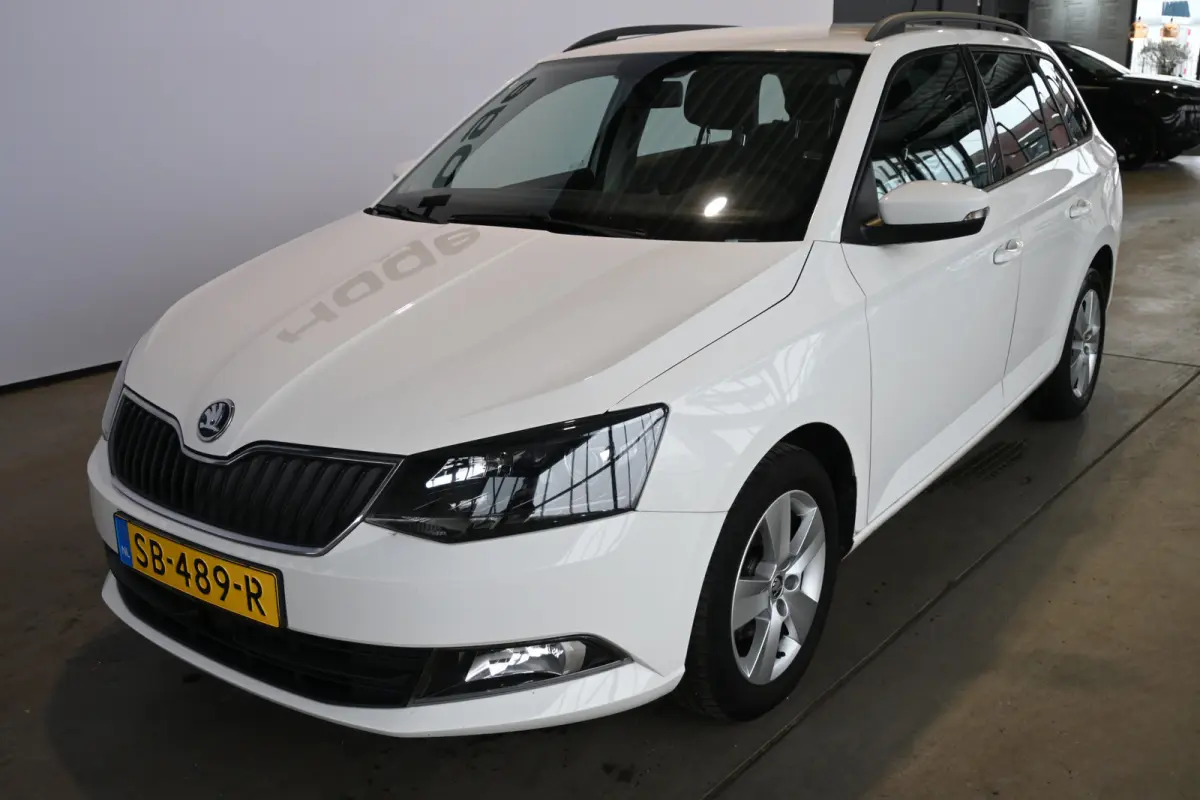 1.0 TSI Ambition Business Airco Navigatie Cruise Control Rijklaarprijs Inruil Mogelijk!