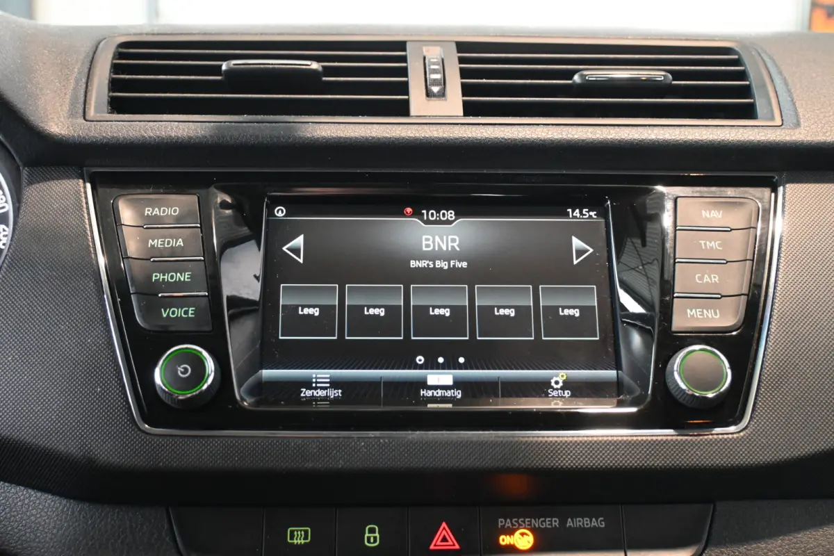 1.0 TSI Ambition Business Airco Navigatie Cruise Control Rijklaarprijs Inruil Mogelijk!