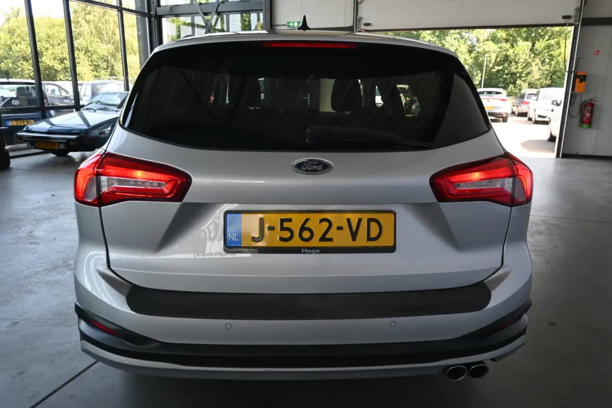 1.0 Active Business Automaat Navigatie Carplay LED Rijklaarprijs Inruil Mogelijk!