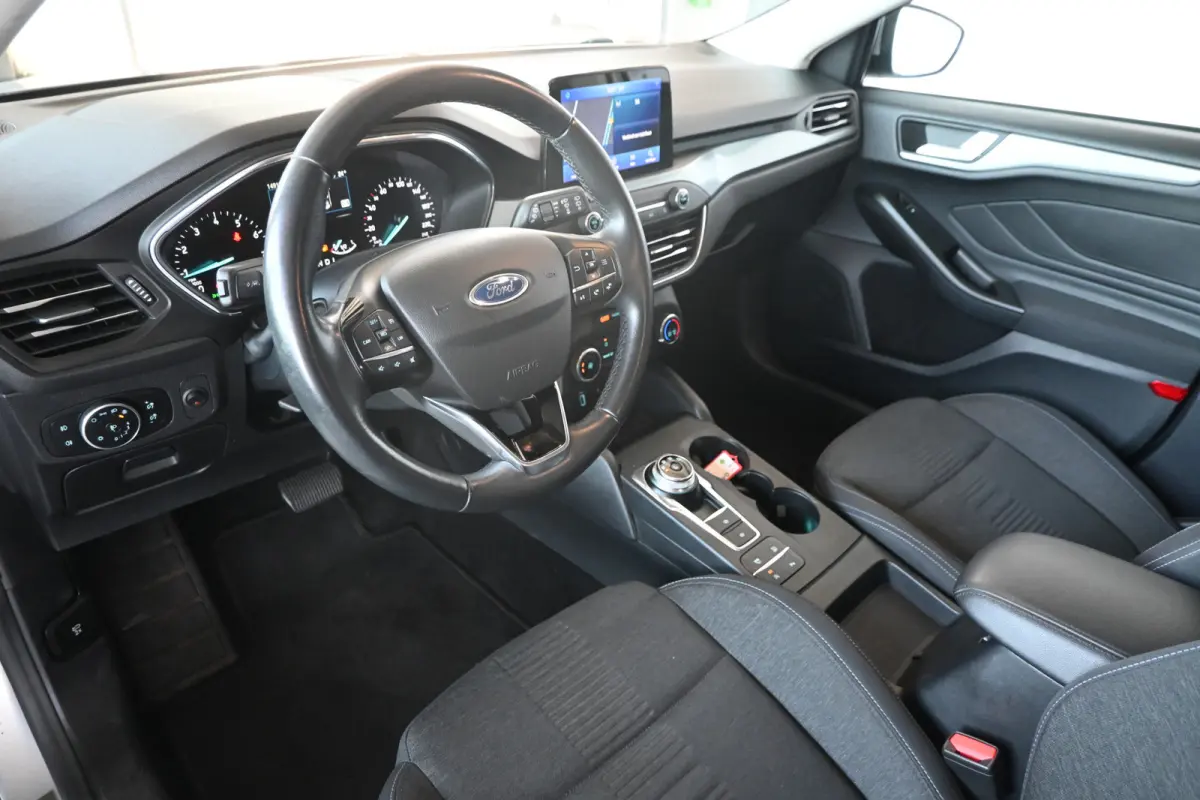 1.0 Active Business Automaat Navigatie Carplay LED Rijklaarprijs Inruil Mogelijk!