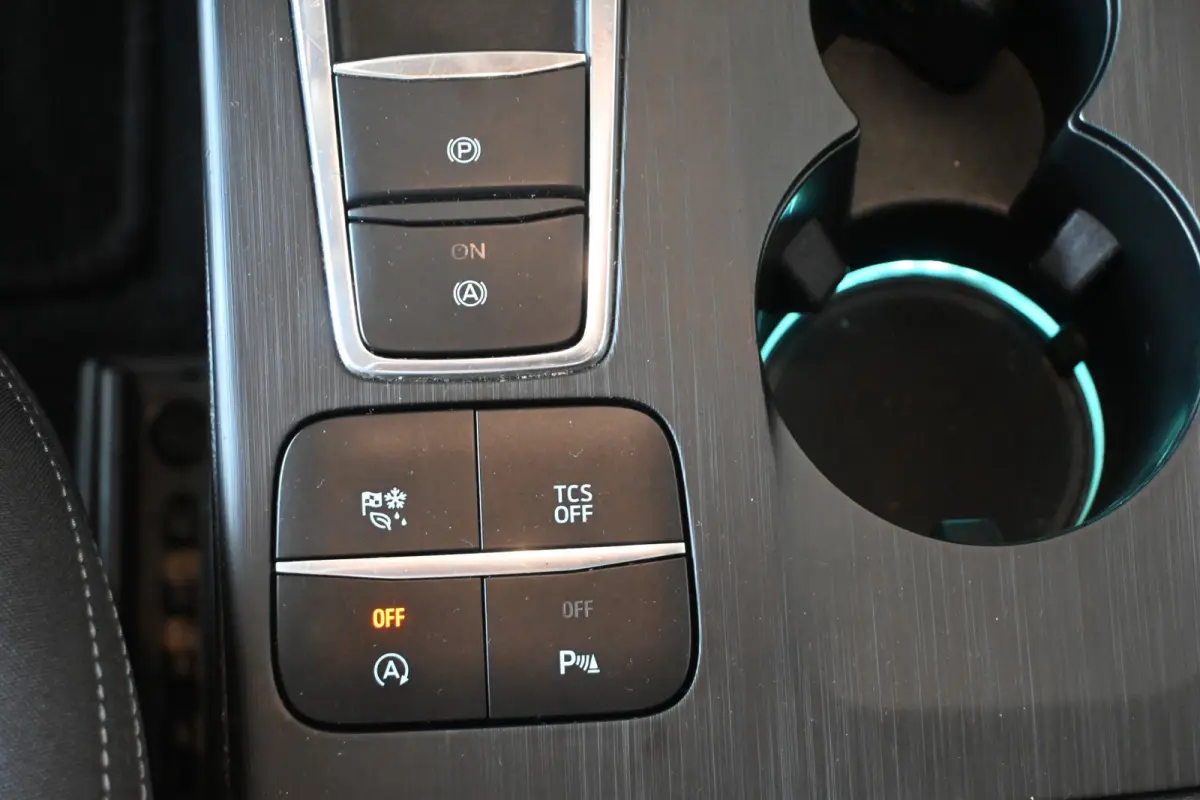 1.0 Active Business Automaat Navigatie Carplay LED Rijklaarprijs Inruil Mogelijk!