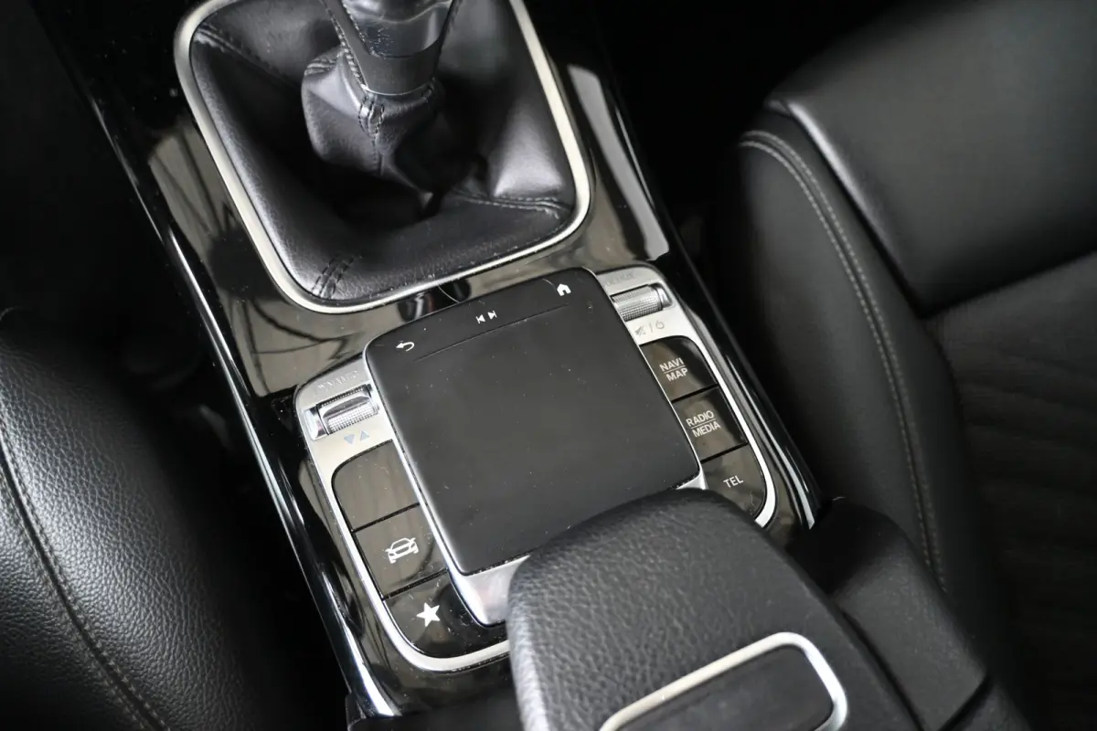 160 AMG Clima High-performance LED-koplampen Navigatie Cruise Control Rijklaarprijs! Inruil Mogelijk!