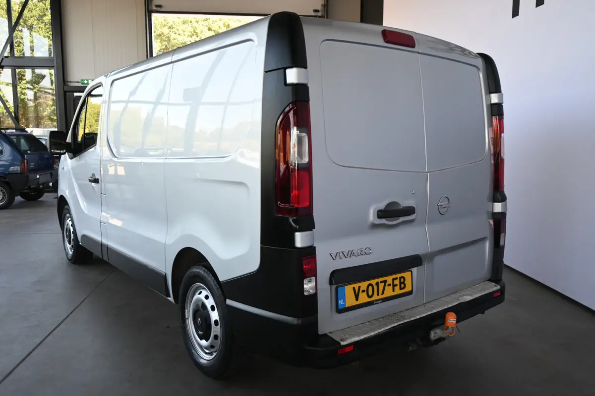 1.6 CDTI L1H1 Edition 3 Zits Airco Cruise Control Schuifdeur Trekhaak Rijklaarprijs! Inruil Mogelijk!