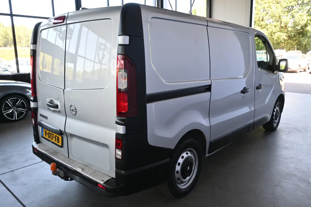 1.6 CDTI L1H1 Edition 3 Zits Airco Cruise Control Schuifdeur Trekhaak Rijklaarprijs! Inruil Mogelijk!