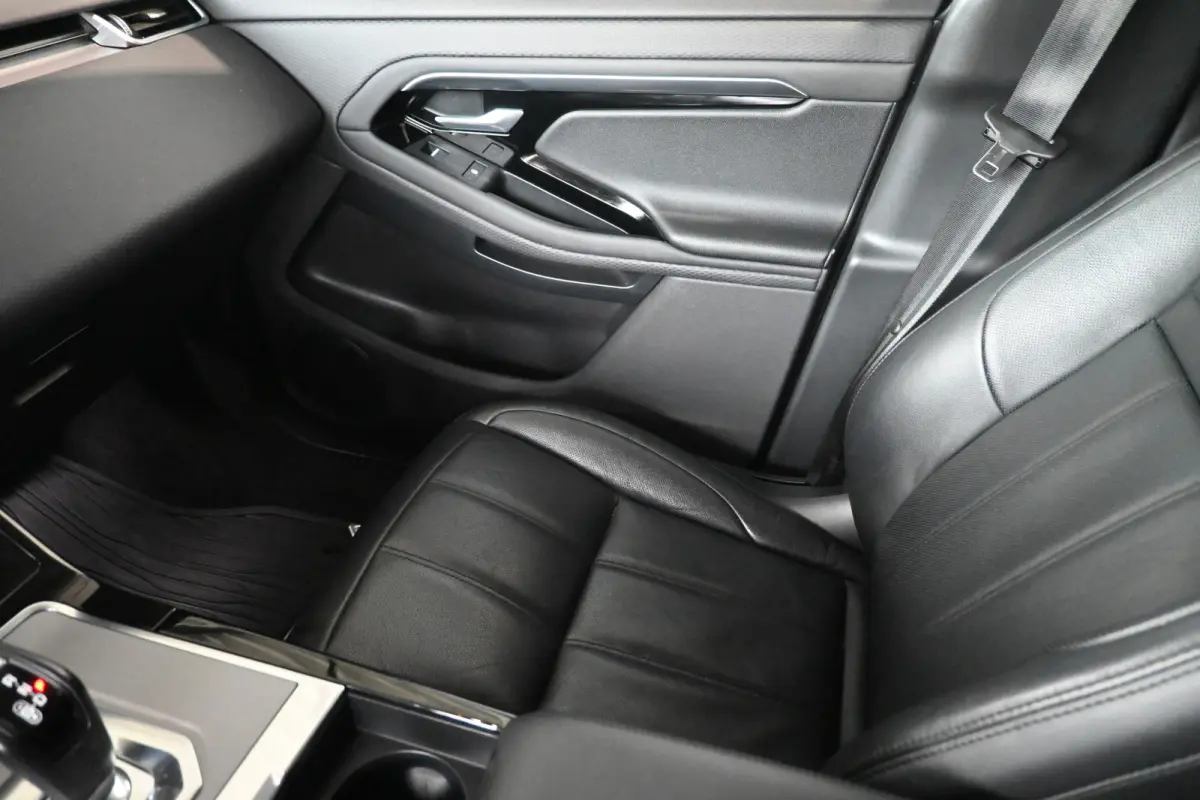 2.0 P200 AWD Automaat Navigatie Leder Stoel/Stuur verwarming Rijklaarprijs Inruil Mogelijk!