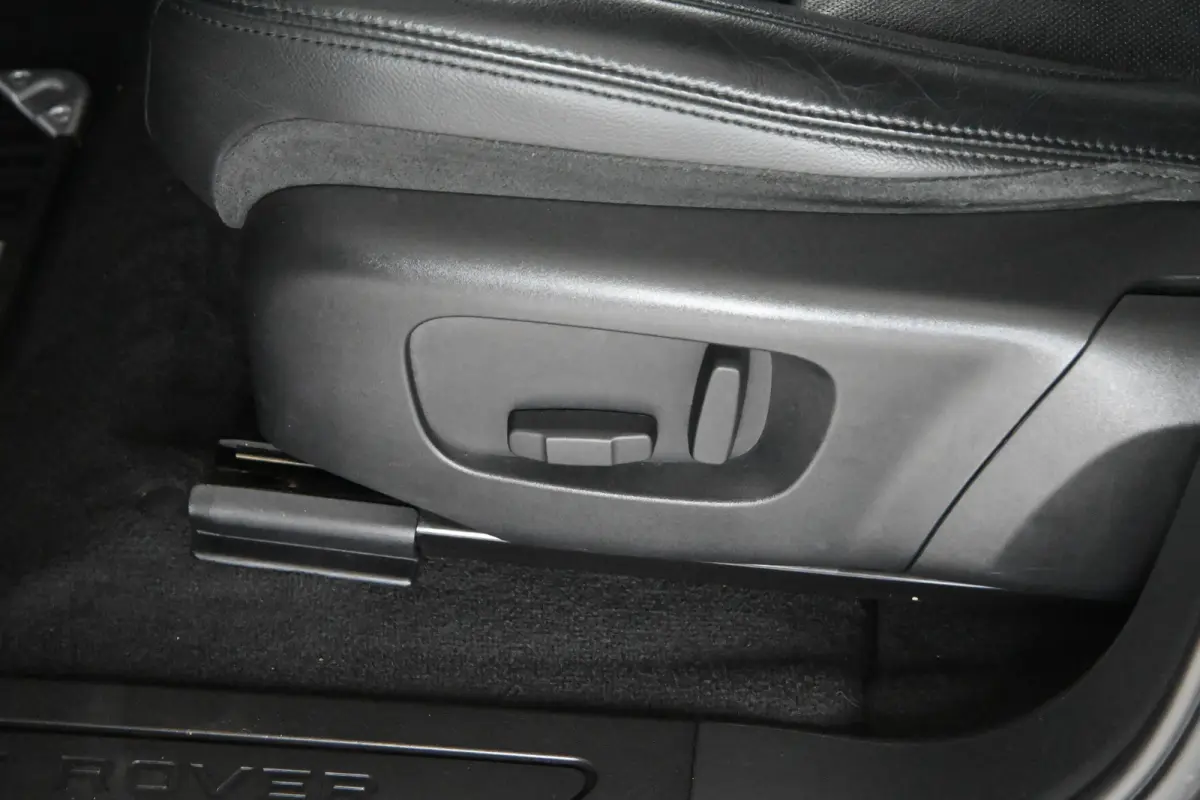 2.0 P200 AWD Automaat Navigatie Leder Stoel/Stuur verwarming Rijklaarprijs Inruil Mogelijk!