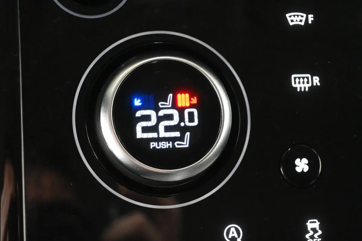2.0 P200 AWD Automaat Navigatie Leder Stoel/Stuur verwarming Rijklaarprijs Inruil Mogelijk!