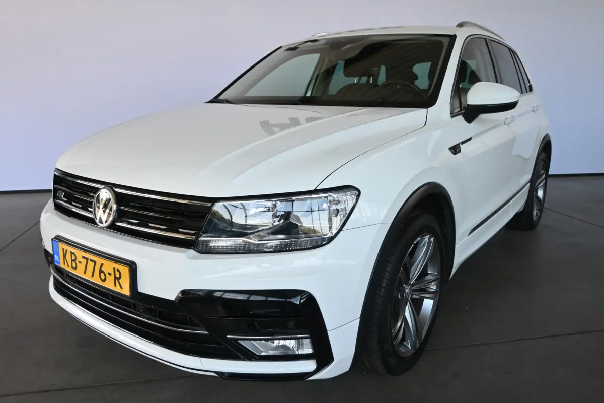 1.4 TSI Highline R-Line Clima Navigatie Carplay 1e Eigenaar Trekhaak Rijklaarprijs! Inruil Mogelijk!