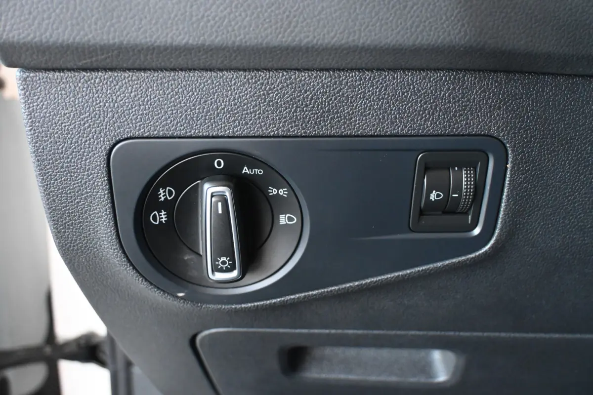 1.4 TSI Highline R-Line Clima Navigatie Carplay 1e Eigenaar Trekhaak Rijklaarprijs! Inruil Mogelijk!