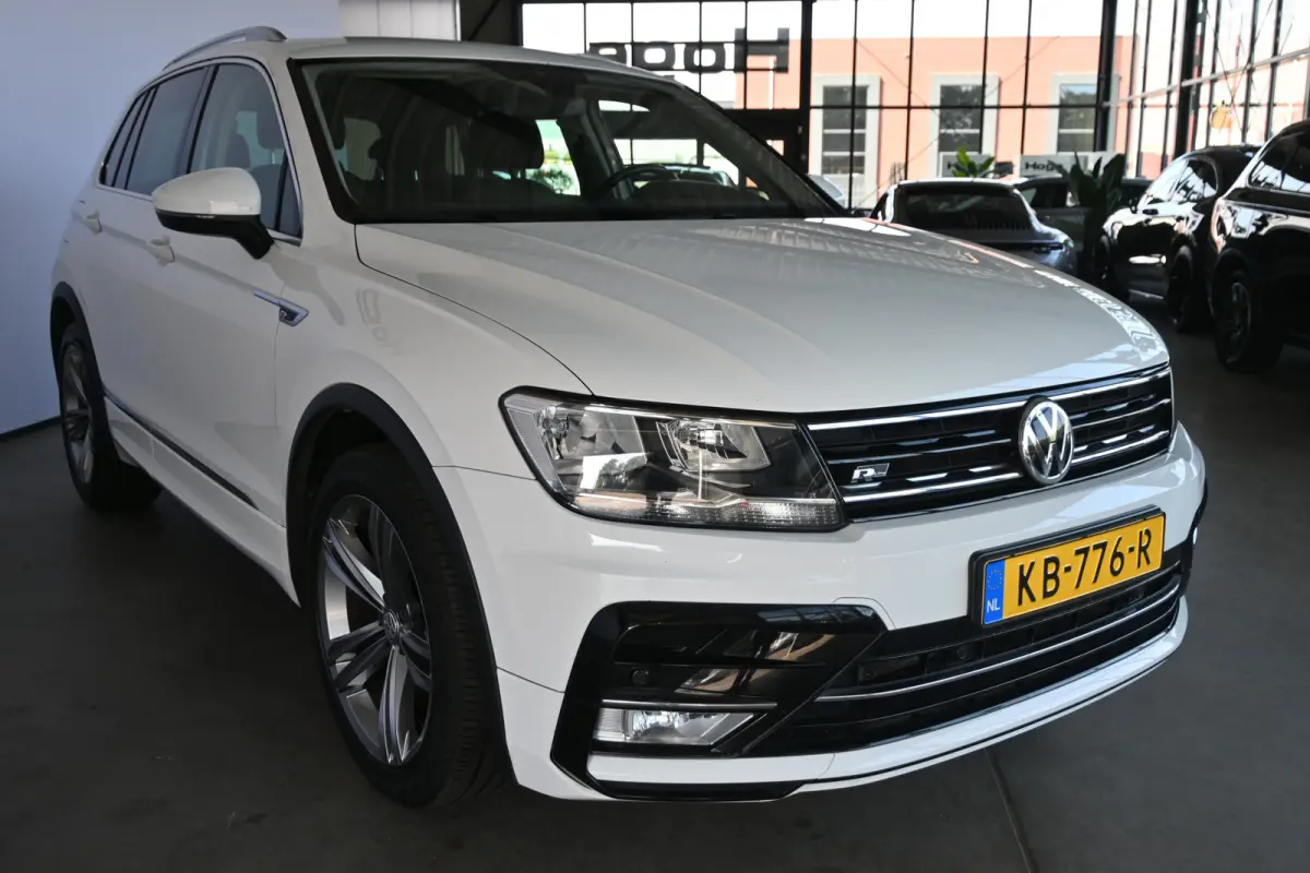 1.4 TSI Highline R-Line Clima Navigatie Carplay 1e Eigenaar Trekhaak Rijklaarprijs! Inruil Mogelijk!