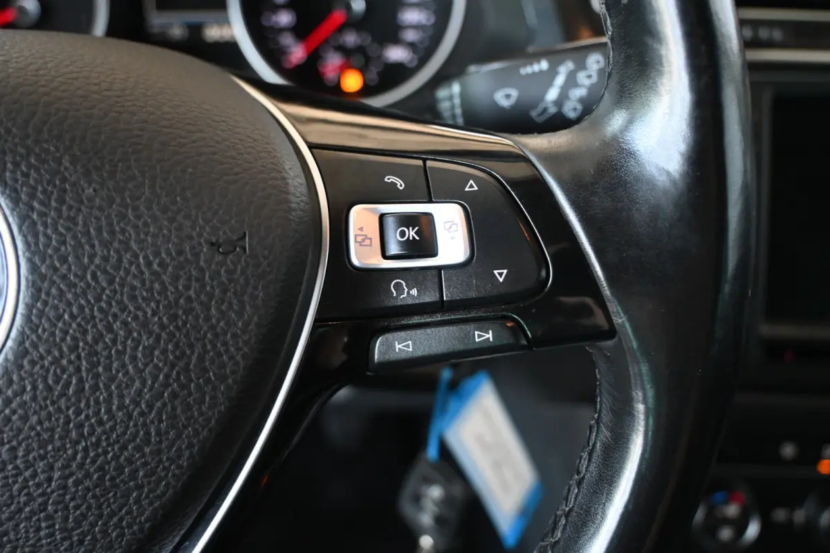 1.4 TSI Highline R-Line Clima Navigatie Carplay 1e Eigenaar Trekhaak Rijklaarprijs! Inruil Mogelijk!