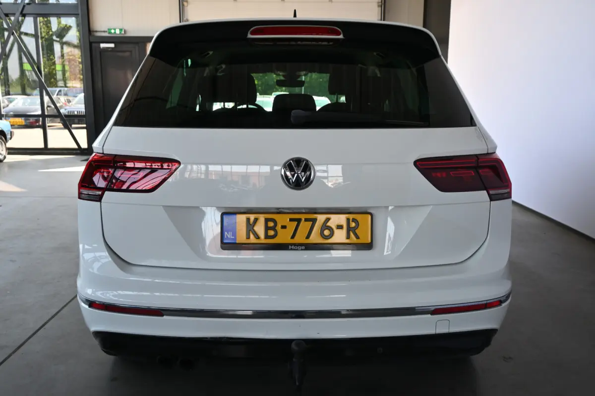 1.4 TSI Highline R-Line Clima Navigatie Carplay 1e Eigenaar Trekhaak Rijklaarprijs! Inruil Mogelijk!