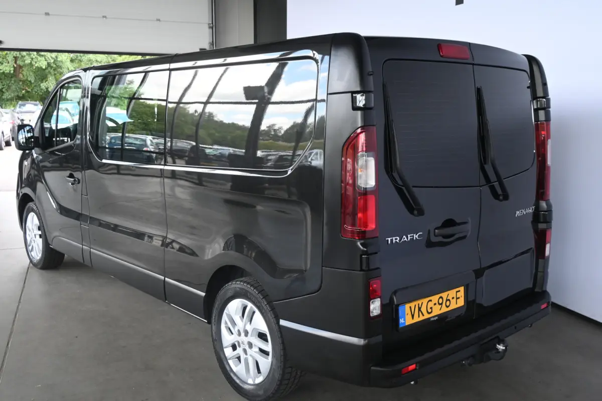 2.0 dCi Automaat 145 T29 L2H1 DC Comfort Airco Navigatie LED 1e Eigenaar Rijklaarprijs! Inruil Mogelijk!