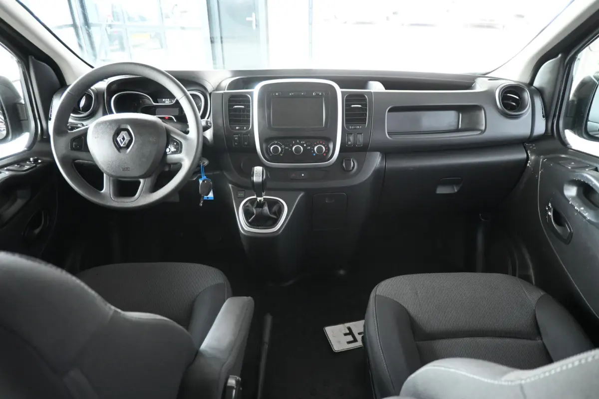 2.0 dCi Automaat 145 T29 L2H1 DC Comfort Airco Navigatie LED 1e Eigenaar Rijklaarprijs! Inruil Mogelijk!