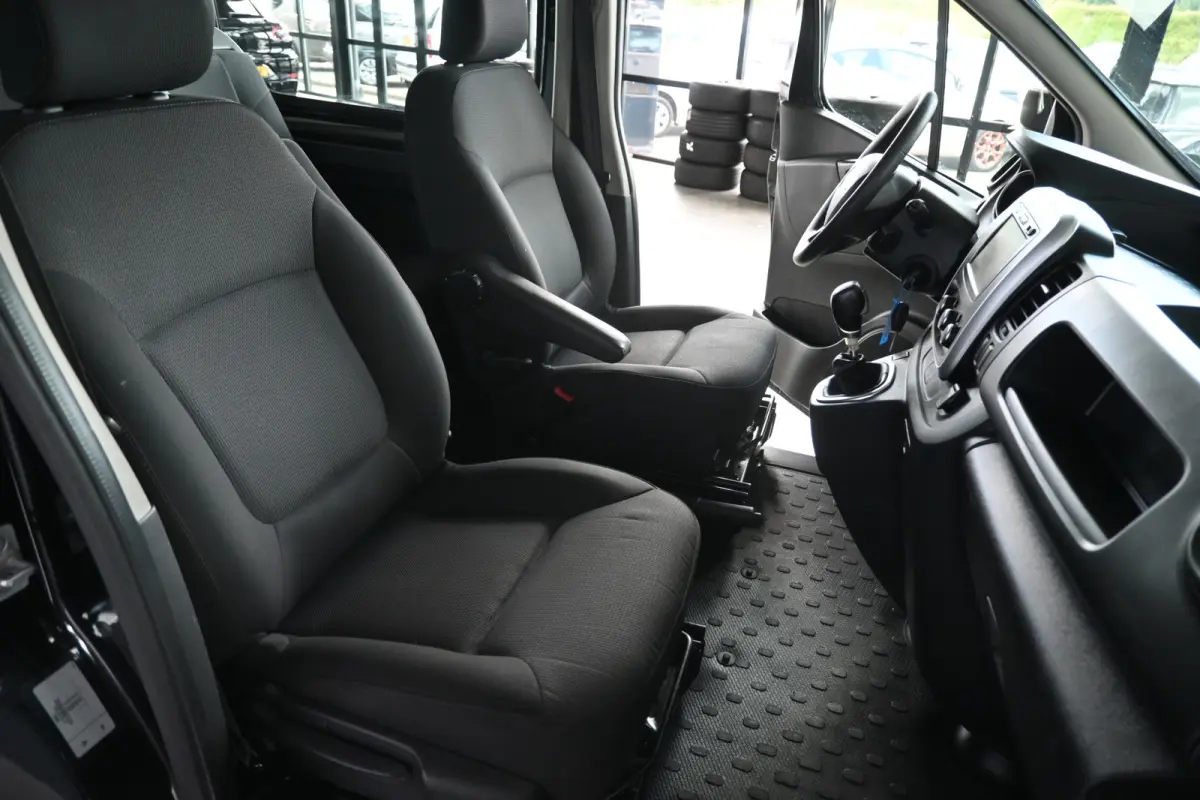 2.0 dCi Automaat 145 T29 L2H1 DC Comfort Airco Navigatie LED 1e Eigenaar Rijklaarprijs! Inruil Mogelijk!