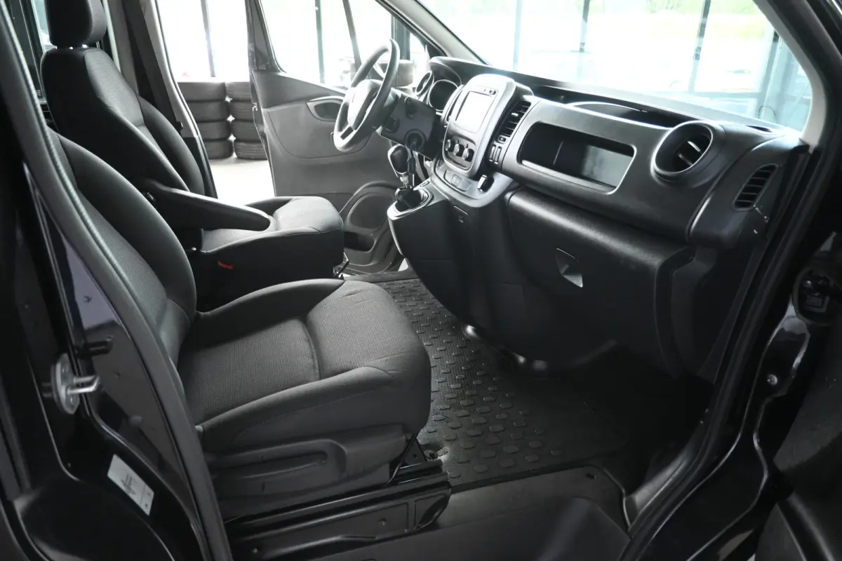 2.0 dCi Automaat 145 T29 L2H1 DC Comfort Airco Navigatie LED 1e Eigenaar Rijklaarprijs! Inruil Mogelijk!