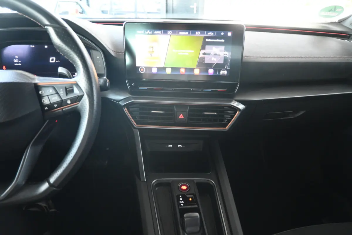 1.5 TSI Automaat Clima Adaptieve cruise Navigatie Apple carplay Trekhaak PDC Inruil mogelijk