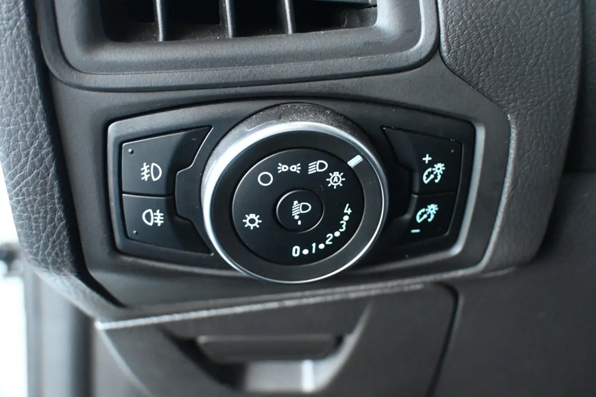 1.5 ST-Line Clima Navigatie Cruise Control Trekhaak Rijklaarprijs Inruil Mogelijk!