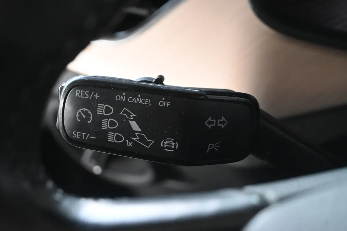 1.0 TSI Business Edition Clima Carplay Stoelverwarming Virtual Rijklaarprijs! Inruil Mogelijk!